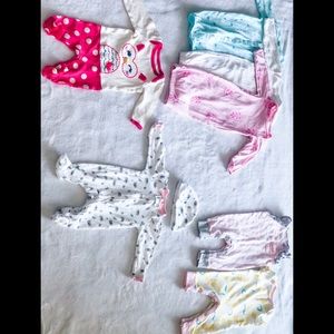 Girls newborn bundle, great condition! 8 pieces
